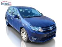 Skats no labās puses priekšā