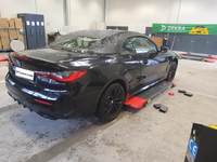 Skats no labās puses aizmugurē