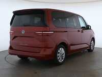 Skats no labās puses aizmugurē