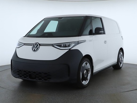 Skats no kreisās puses priekšā