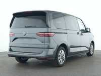 Skats no labās puses aizmugurē