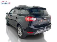 Vue de l’arrière gauche