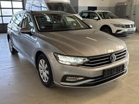 Pogled sprijeda desno