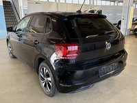 Vue de l’arrière gauche