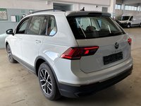 Vue de l’arrière gauche