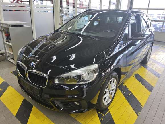 Вид спереди слева