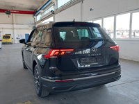 Изглед отзад отляво