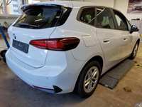 Pogled od pozadi desno