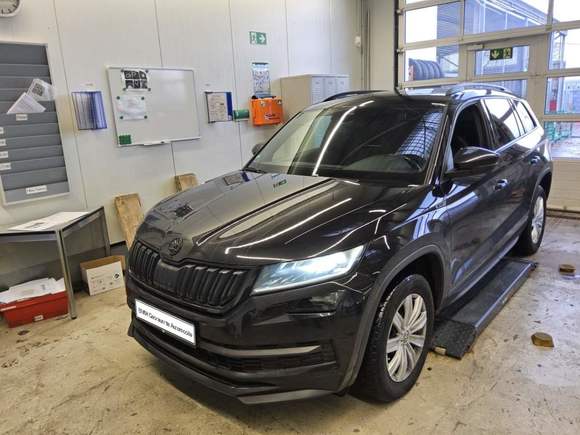 Вид спереди слева