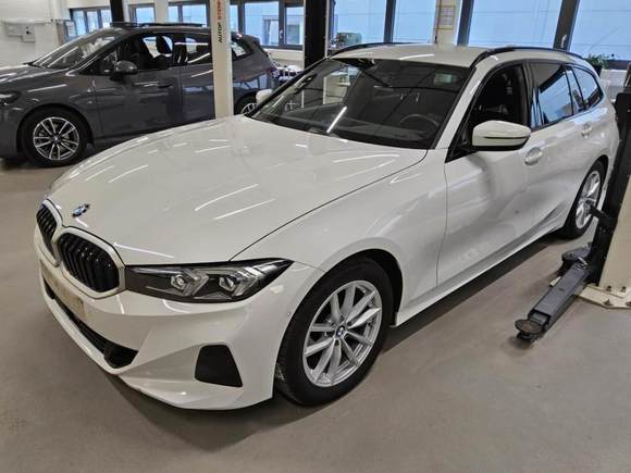 Вид спереди слева