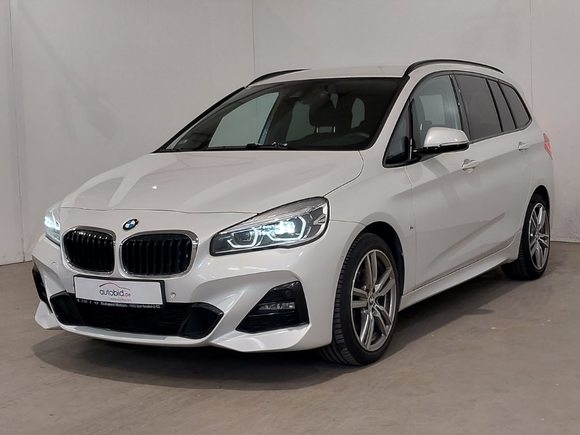 Вид спереди слева