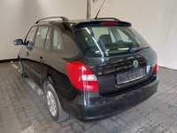 Изглед отзад отляво