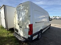 Aanzicht achter rechts