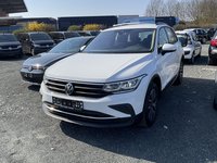 Pogled sprijeda lijevo