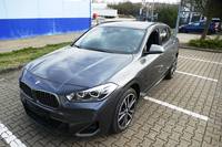 Pogled sprijeda lijevo