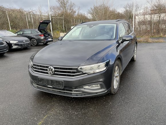 Pogled sprijeda lijevo