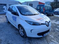 Pogled sprijeda desno