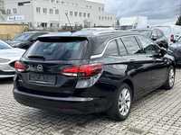 Изглед отзад отдясно