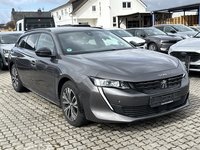 Náhled zpředu zprava