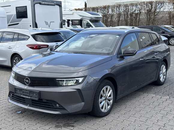 Вид спереди слева