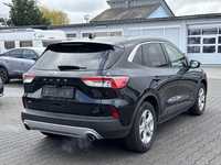 Изглед отзад отдясно