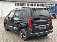 Aanzicht achter links