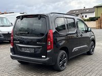 Aanzicht achter rechts