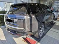 Skats no labās puses aizmugurē