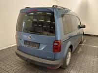 Vue de l’arrière droit