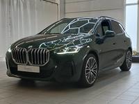 Vue de l’avant gauche