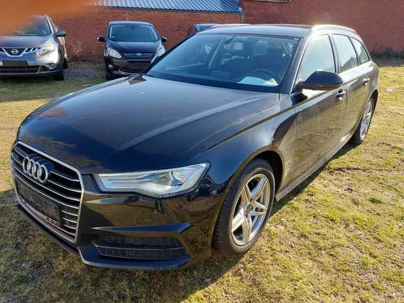 Pogled sprijeda lijevo