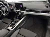 Вид на салон