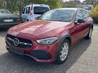 Pogled od napred levo