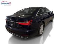 Skats no labās puses aizmugurē