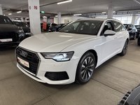 Skats no kreisās puses priekšā