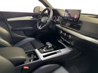 Вид на салон