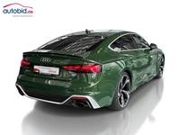 Skats no labās puses aizmugurē