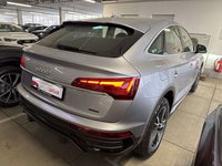 Skats no labās puses aizmugurē