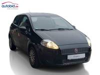 Skats no labās puses priekšā