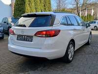 Aanzicht achter rechts