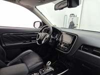 Вид на салон