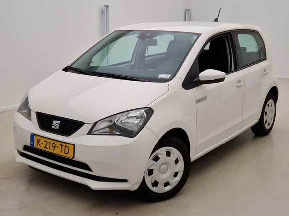 Вид спереди слева