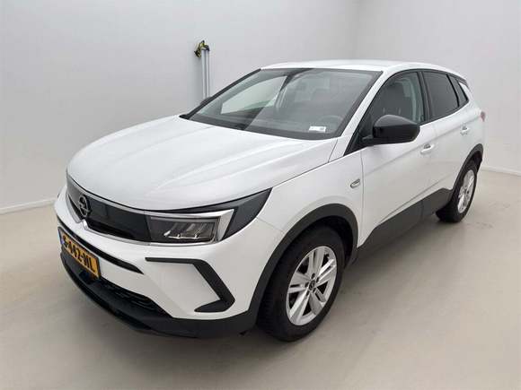 Pogled od napred levo