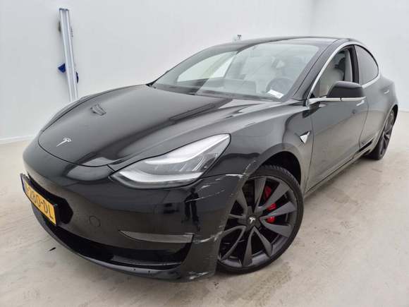 Pogled od napred levo