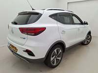 Pogled od pozadi desno