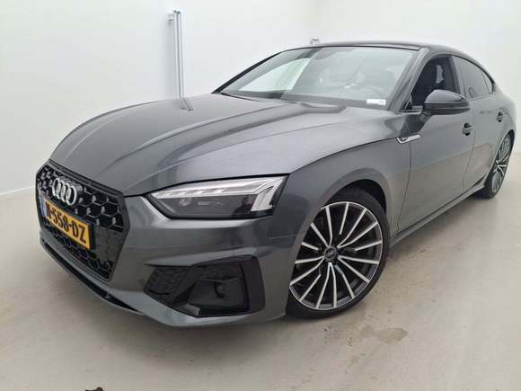 Pogled od napred levo