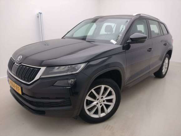 Pogled od napred levo