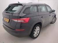 Pogled od pozadi desno