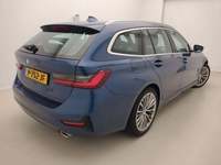 Pogled od pozadi desno