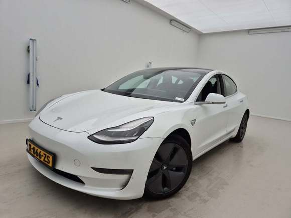 Pogled od napred levo